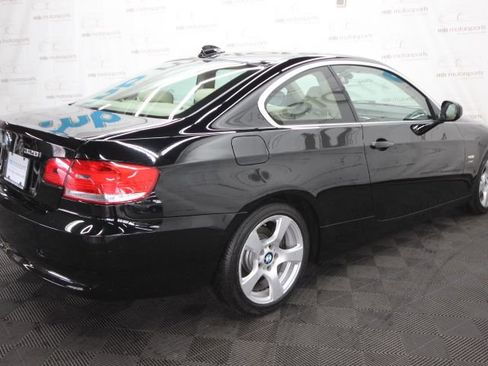 Used 2010 BMW 328i xDrive Coupe image 7