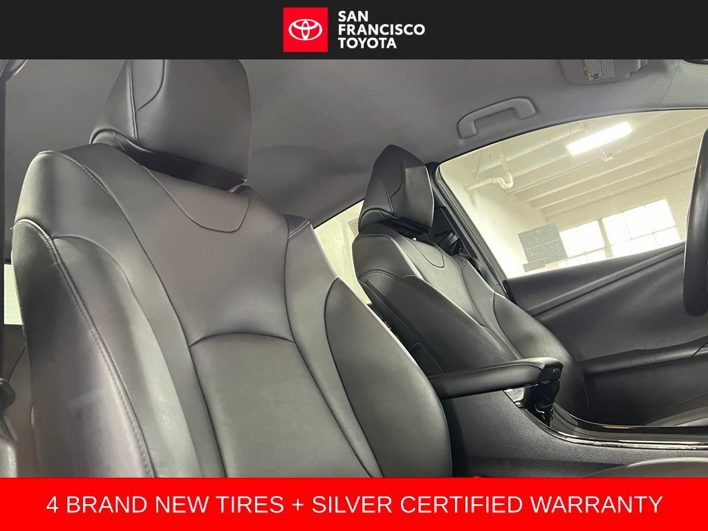 Certified 2017 Toyota Prius Prime Advanced FWD image 21