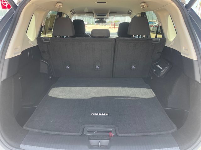 Used 2024 Nissan Rogue SV FWD image 26