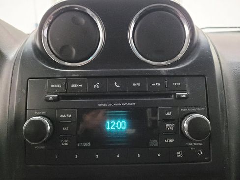 Used 2016 Jeep Patriot Sport FWD image 25