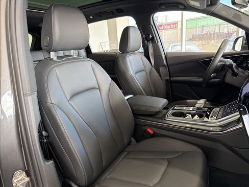Used 2025 Audi Q7 3.0T Premium Plus image 50