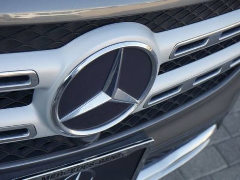 Used 2022 Mercedes-Benz GLB 250 image 13