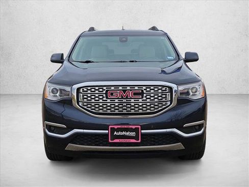 Used 2018 GMC Acadia Denali image 2