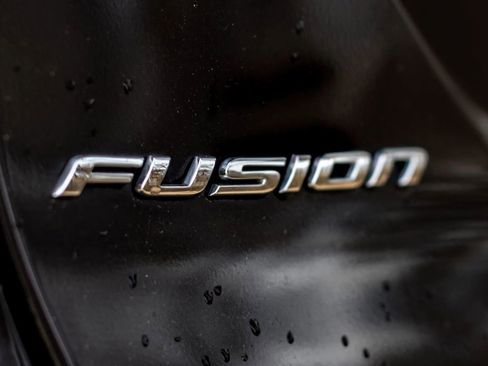 Used 2016 Ford Fusion Titanium image 4