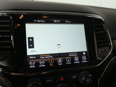 Used 2021 Jeep Grand Cherokee Limited w/ Luxury Group II image 7