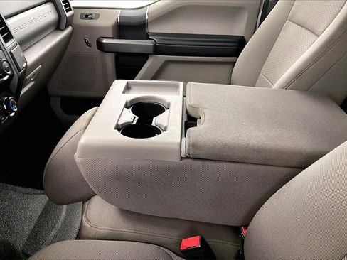 Used 2022 Ford F350 XLT w/ XLT Value Package image 17