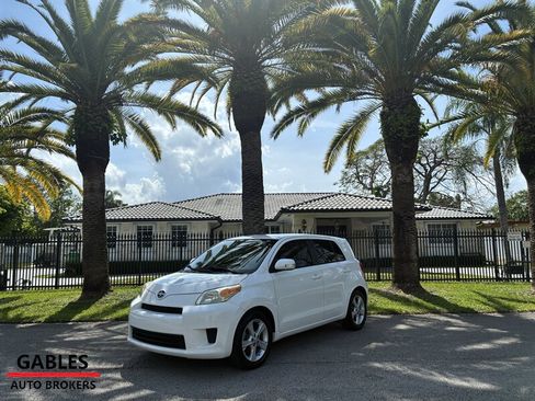 Used 2012 Scion xD FWD image 7
