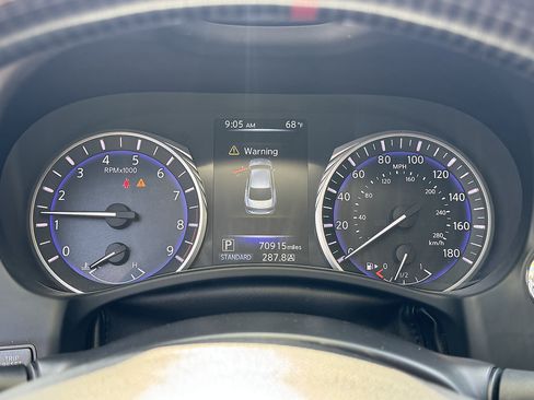 Used 2015 INFINITI Q50 Premium w/ Navigation Package RWD image 5