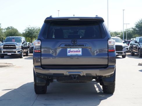 Used 2023 Toyota 4Runner SR5 Premium w/ Moonroof Package RWD image 8
