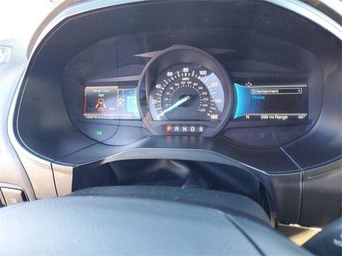 Used 2023 Ford Edge SEL image 18