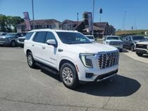 Used 2025 GMC Yukon Denali AWD/4WD image 1