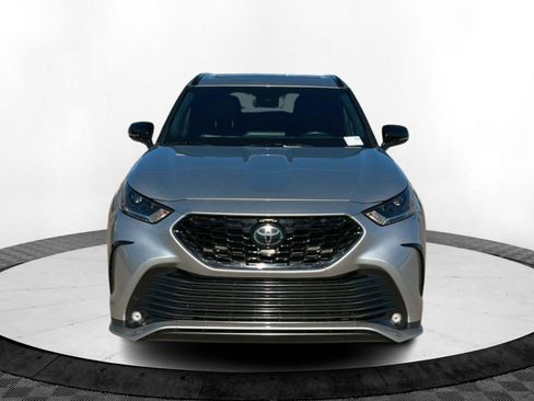 Certified 2022 Toyota Highlander XSE image 10