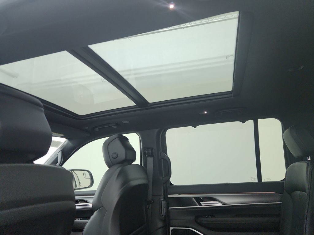 New 2026 Jeep Grand Wagoneer Limited AWD/4WD image 29