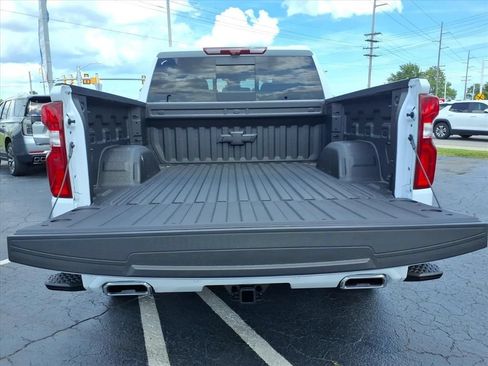 New 2026 Chevrolet Silverado 1500 High Country w/ Technology Package AWD/4WD image 15
