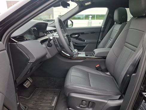 Used 2026 Land Rover Range Rover Evoque Dynamic SE AWD/4WD image 11