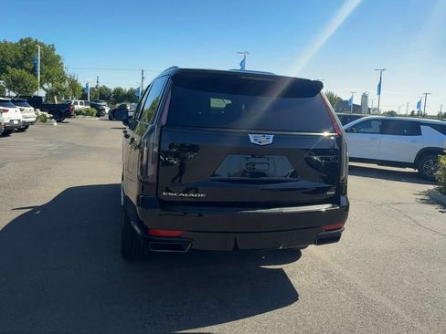 Used 2024 Cadillac Escalade Sport AWD/4WD image 6