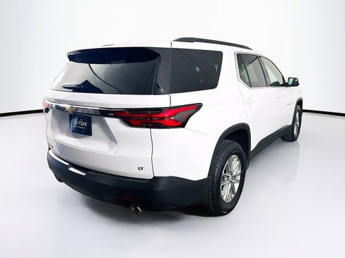 Used 2023 Chevrolet Traverse LT FWD image 9