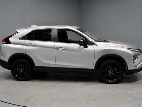 New 2025 Mitsubishi Eclipse Cross LE image 9