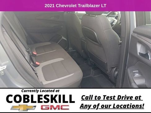 Used 2021 Chevrolet TrailBlazer LT w/ Convenience Package AWD/4WD image 14