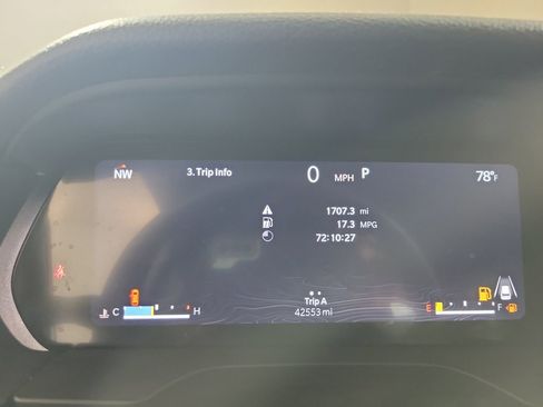 Used 2023 Jeep Grand Cherokee L Limited image 16