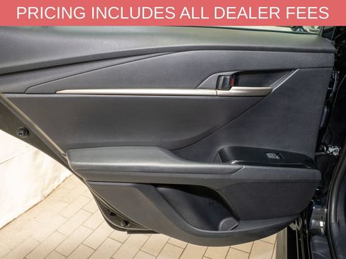 Used 2025 Toyota Camry SE w/ Convenience Package AWD/4WD image 9