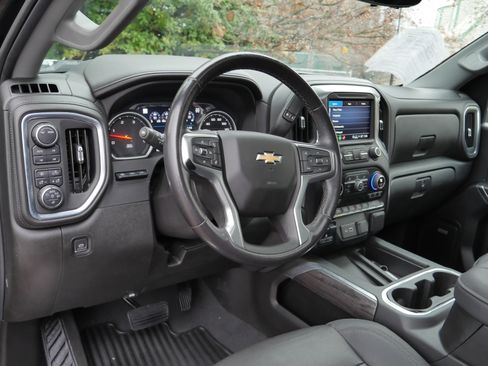 Used 2022 Chevrolet Silverado 3500 LTZ w/ LTZ Plus Package image 4