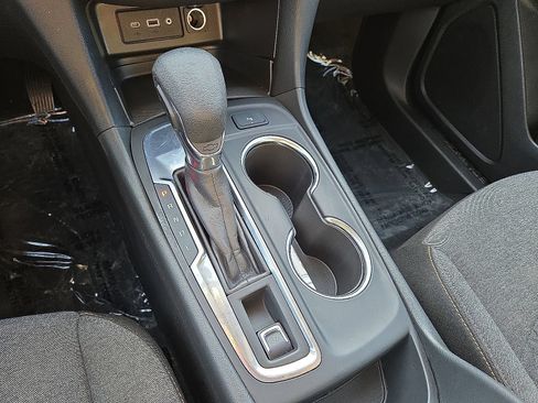 Used 2024 Chevrolet Equinox LT FWD image 31