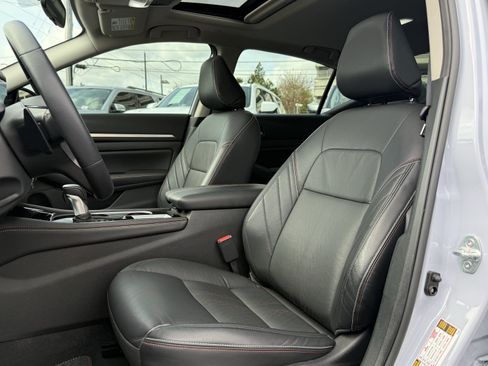 Used 2024 Nissan Altima 2.0 SR image 13