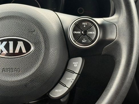 Used 2018 Kia Soul image 12