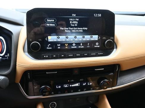 Used 2022 Nissan Rogue Platinum w/ Head-Up Display Package FWD image 43