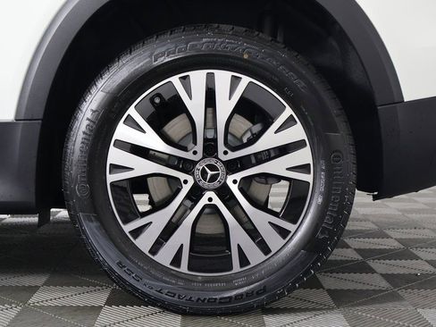 New 2026 Mercedes-Benz GLB 250 image 10