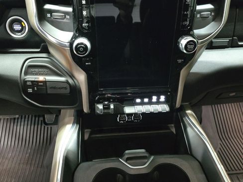 Used 2024 RAM 3500 Laramie image 14