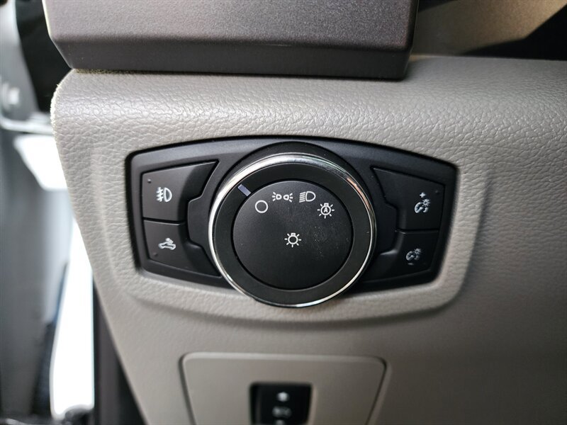 Used 2016 Ford F150 XLT w/ Equipment Group 302A Luxury AWD/4WD image 26