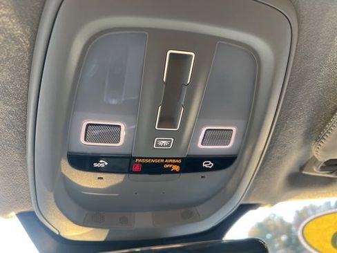 Certified 2026 Volvo XC90 T8 Ultra image 40