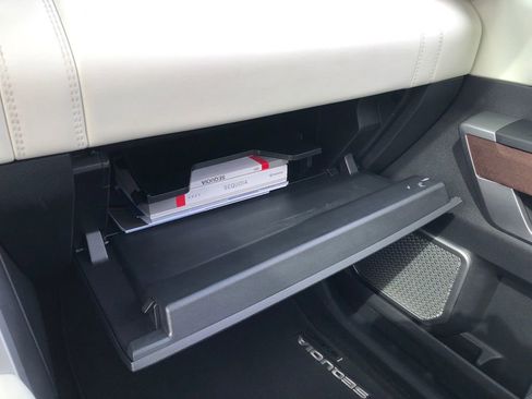 Used 2023 Toyota Sequoia Capstone image 33