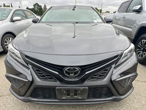 Used 2023 Toyota Camry SE FWD image 2