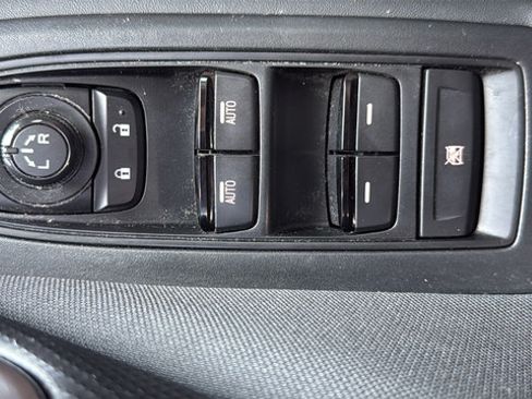 Used 2022 Subaru Forester Premium AWD/4WD image 12