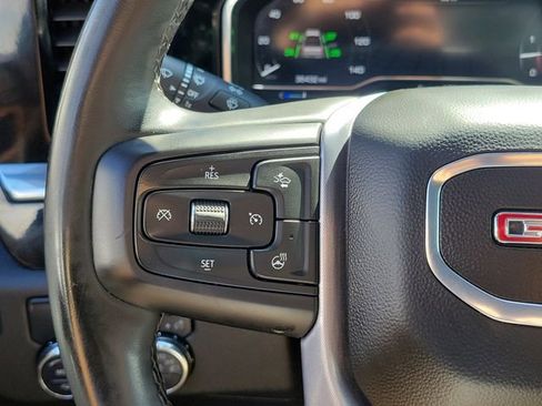 Used 2025 GMC Sierra 1500 SLT RWD image 7