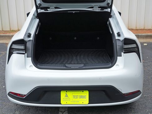 Used 2024 Toyota Prius Prime FWD image 9