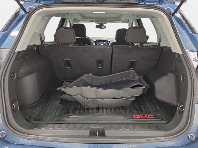 Used 2024 GMC Terrain SLE w/ Driver Convenience Package AWD/4WD image 32