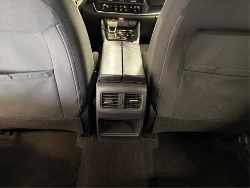 Used 2021 Nissan Rogue S image 23