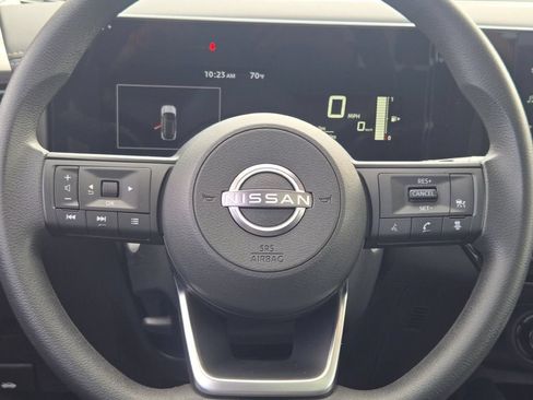Used 2026 Nissan Kicks SV w/ SV Premium Package AWD/4WD image 32
