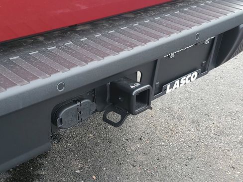 New 2025 Ford Maverick XLT w/ XLT Luxury Package image 31