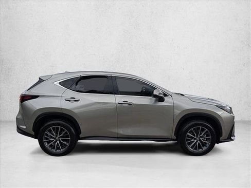 Used 2025 Lexus NX 250 FWD w/ Premium Package image 4