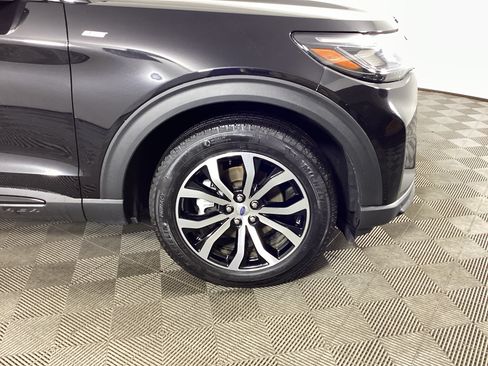 Used 2025 Ford Explorer ST-Line AWD/4WD image 8