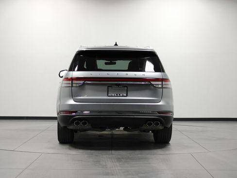 Used 2022 Lincoln Aviator Reserve w/ Equipment Group 201A image 5