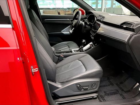 Used 2022 Audi Q3 2.0T Premium w/ Convenience Package image 15