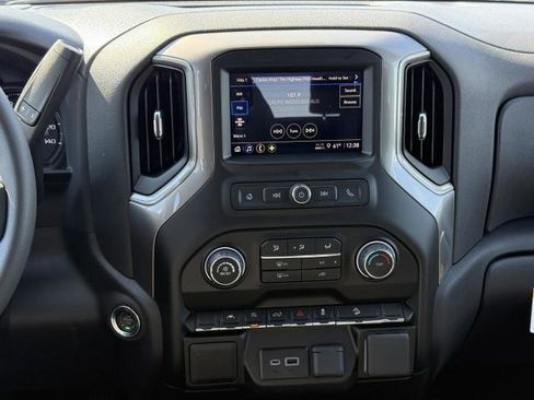 New 2026 Chevrolet Silverado 1500 Custom Trail Boss w/ Dark Appearance Package image 31