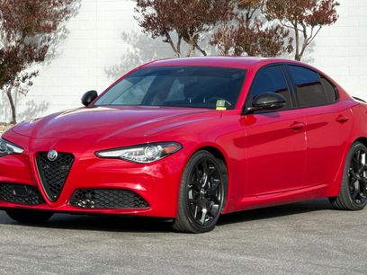 Used 2020 Alfa Romeo Giulia w/ Nero Edizione