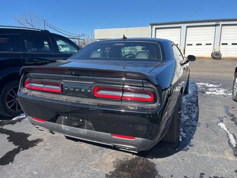 Used 2023 Dodge Challenger SRT Hellcat image 4